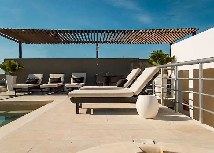 2br Oasis W Rooftop Pool & Ocean View - *