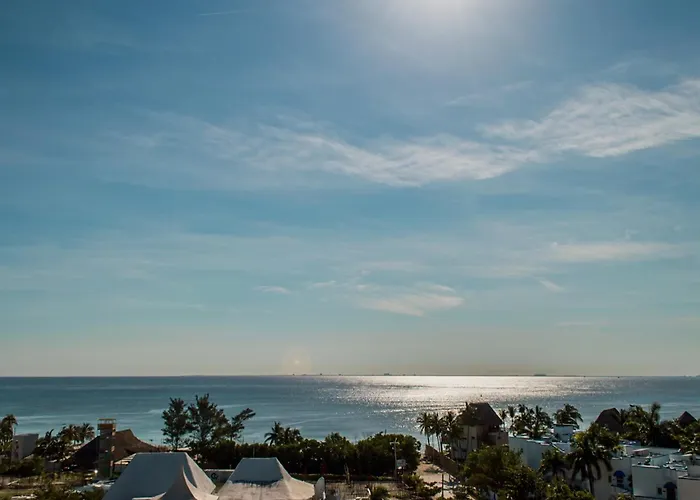 2br Oasis W Rooftop Pool & Ocean View - *