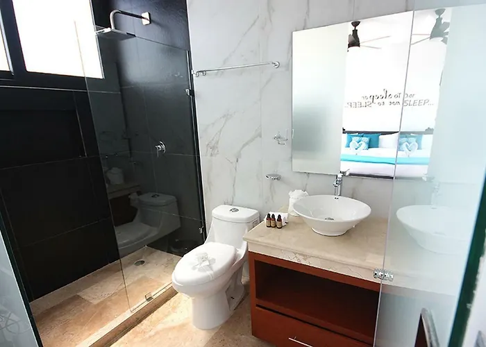 2br Oasis W Rooftop Pool & Ocean View - Apartment