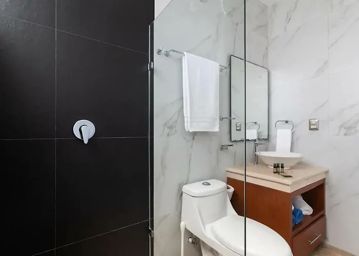 2br Oasis W Rooftop Pool & Ocean View -